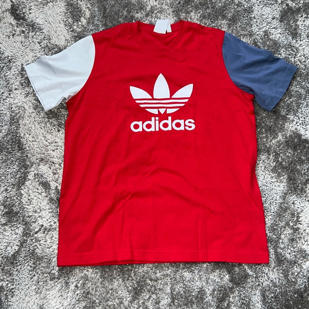 Men Adidas T-Shirt NWOT